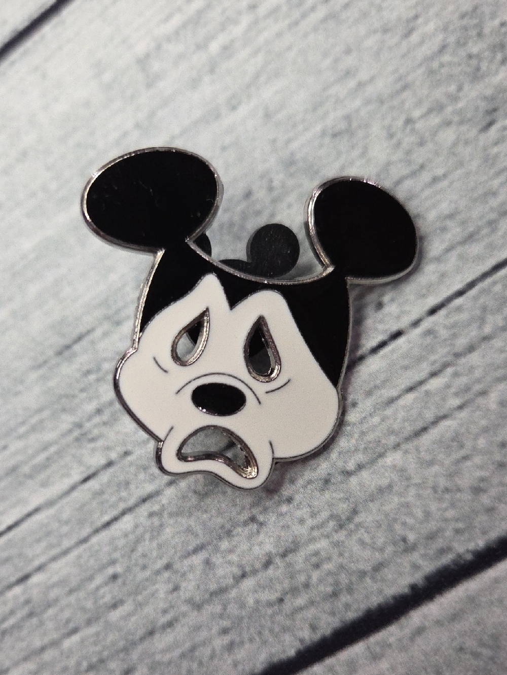 Disney Mickey Face Trading Pin